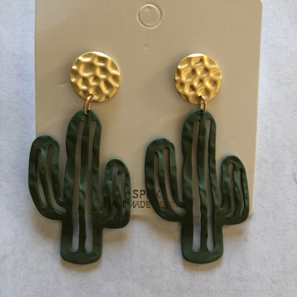 Host pick 🎊🎊 New, gorgeous cactus earrings - Picture 7 of 7